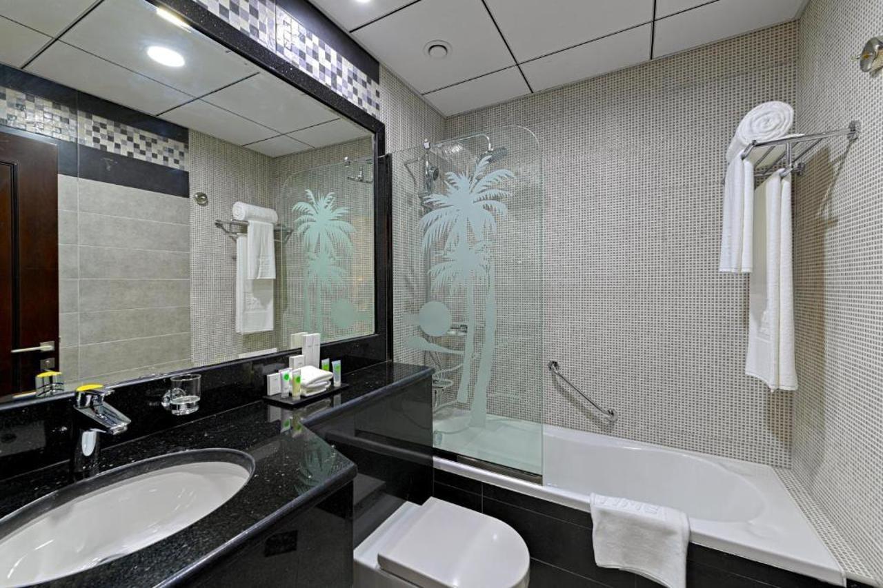 Time Moonstone Hotel Apartments Эль-Фуджайра Экстерьер фото